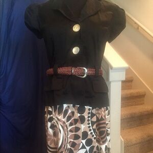 Beautiful suit by Studio1 size 8 Petite